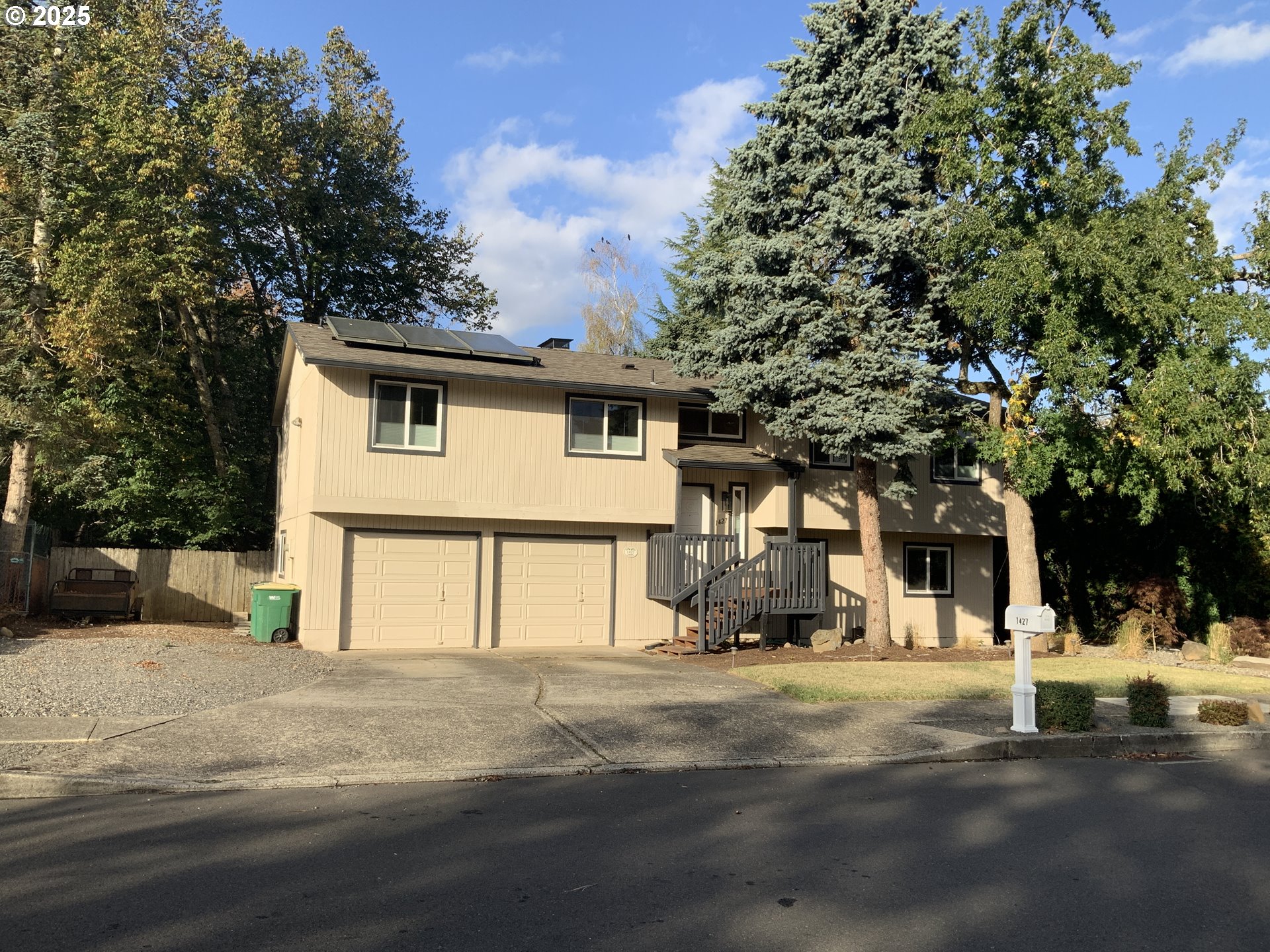 1427 Southwest 24th Street Troutdale, OR 97060 - Photo 1 of 29