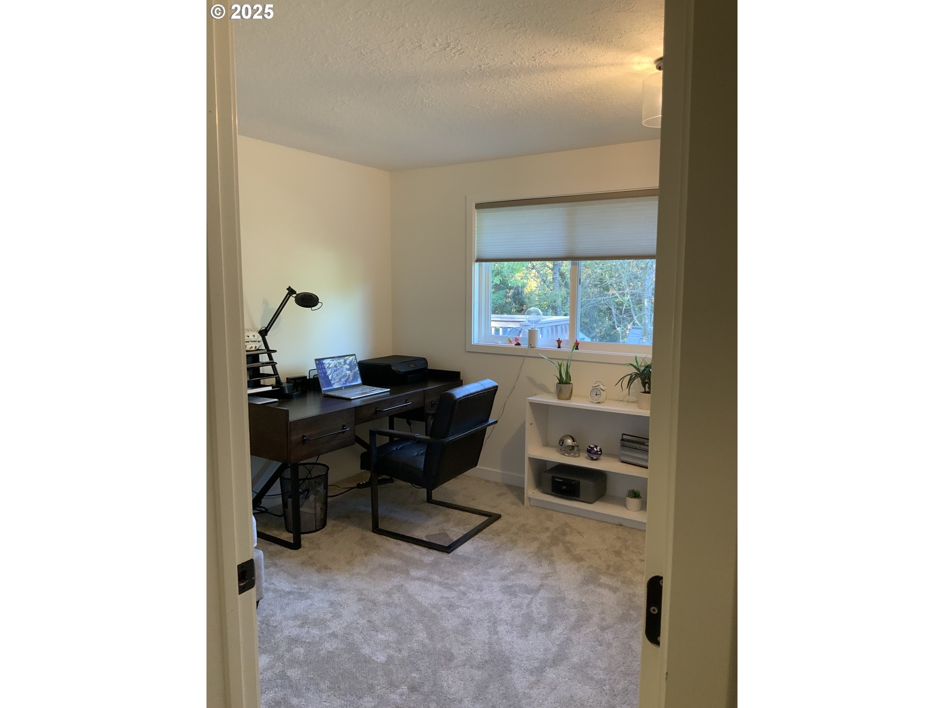 1427 Southwest 24th Street Troutdale, OR 97060 - Photo 13 of 29