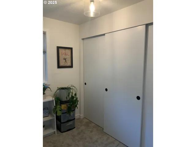 $529,900 | 1427 Southwest 24th Street, Troutdale, OR 97060