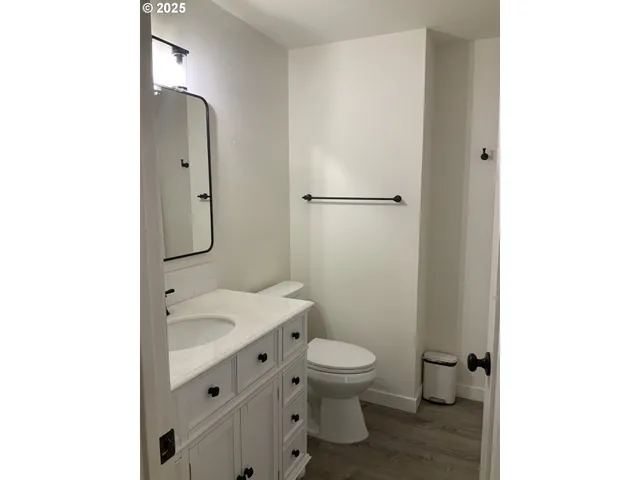 $529,900 | 1427 Southwest 24th Street, Troutdale, OR 97060