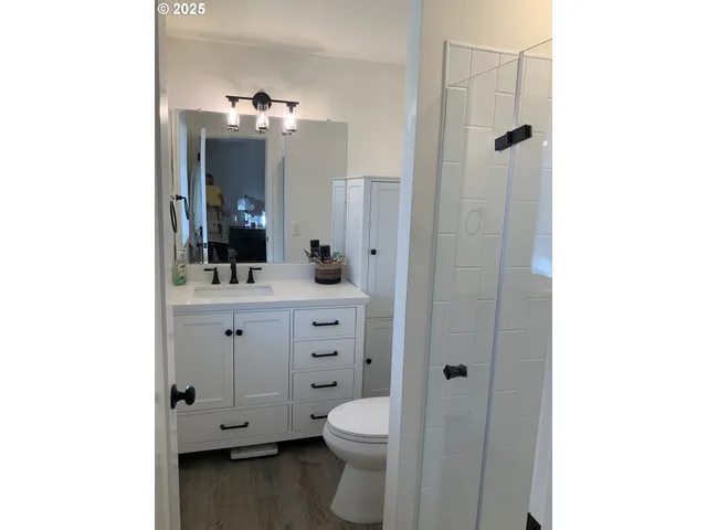 $529,900 | 1427 Southwest 24th Street, Troutdale, OR 97060