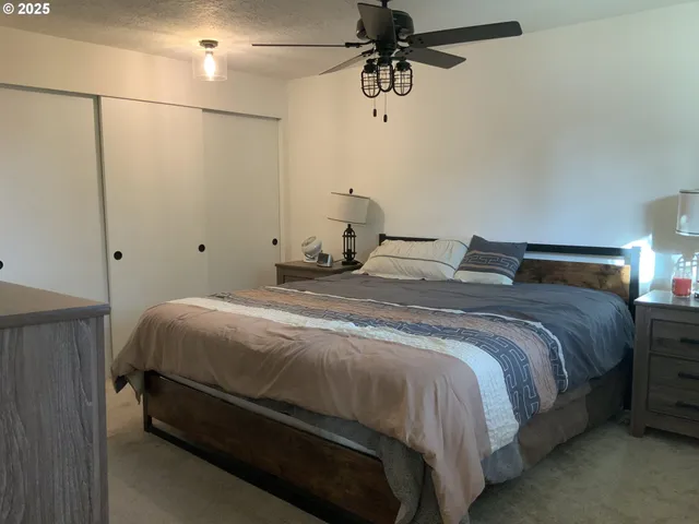 $529,900 | 1427 Southwest 24th Street, Troutdale, OR 97060