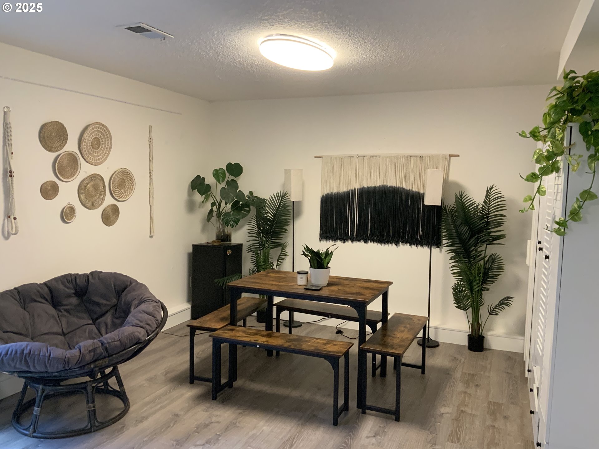 1427 Southwest 24th Street Troutdale, OR 97060 - Photo 21 of 29 Finished Lower Level