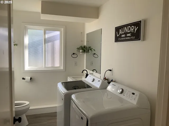 $529,900 | 1427 Southwest 24th Street, Troutdale, OR 97060