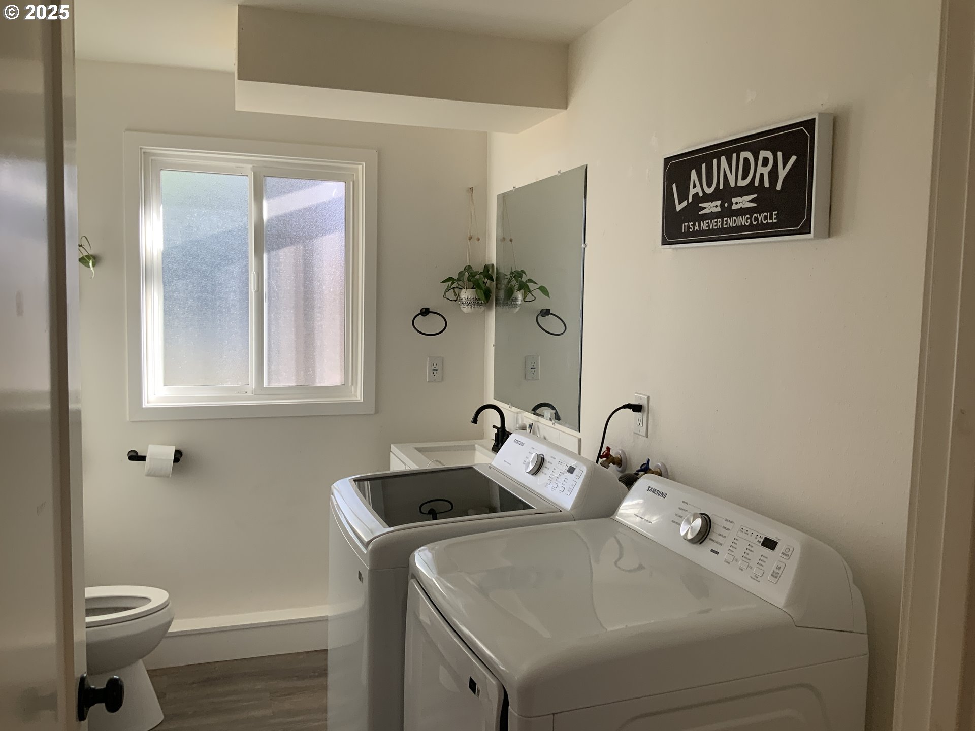 1427 Southwest 24th Street Troutdale, OR 97060 - Photo 24 of 29