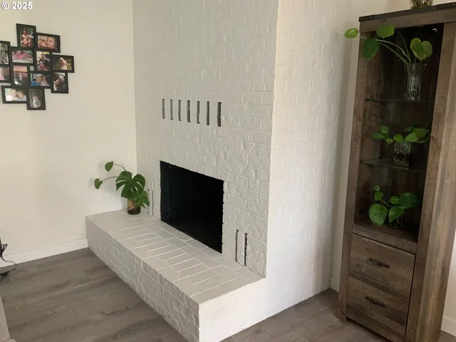 $529,900 | 1427 Southwest 24th Street, Troutdale, OR 97060