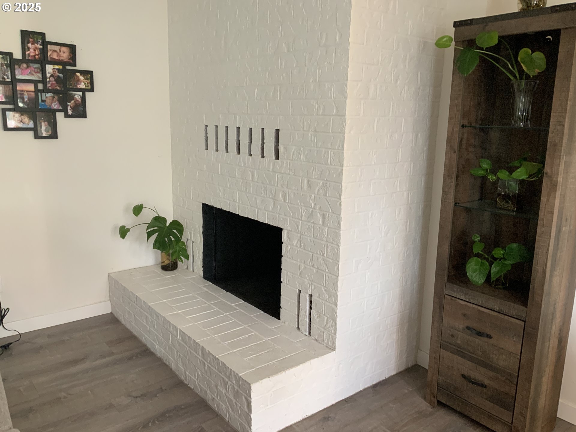 1427 Southwest 24th Street Troutdale, OR 97060 - Photo 8 of 29