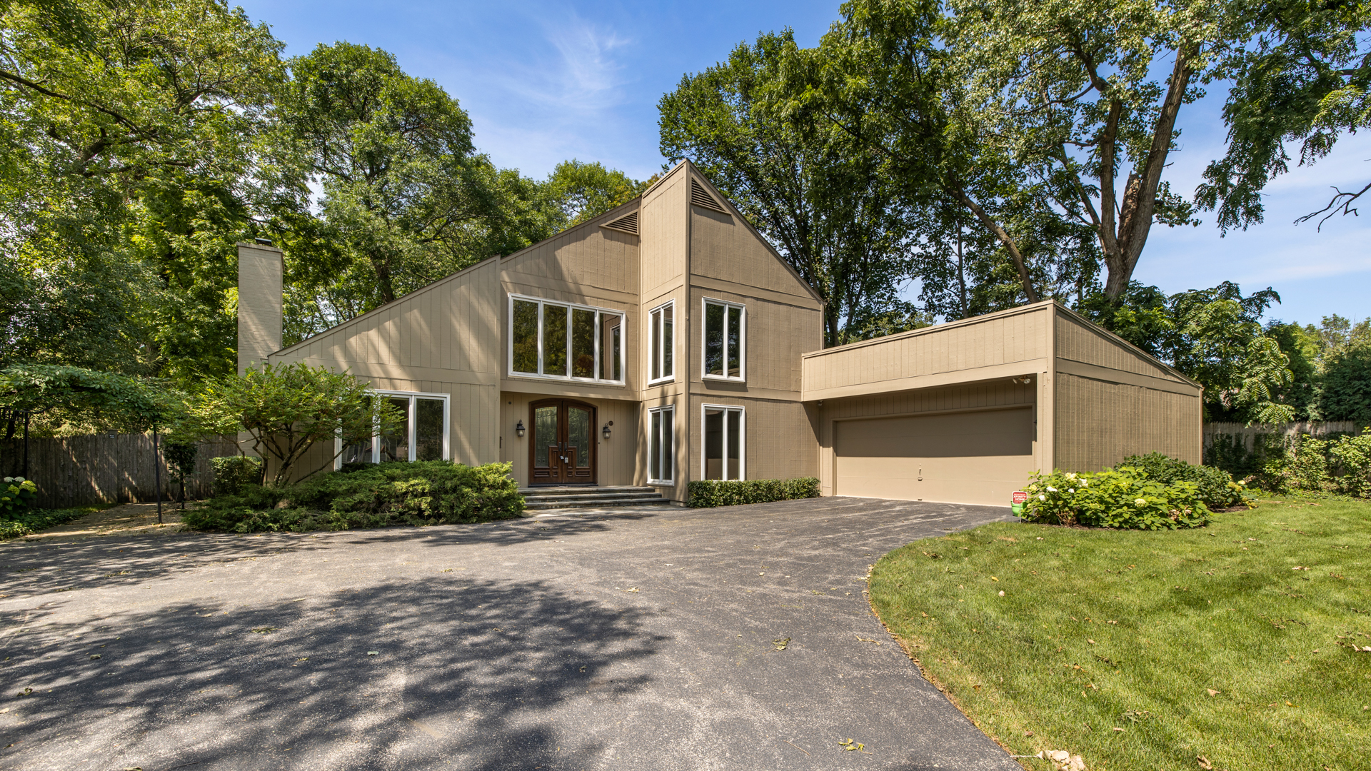 471 East Illinois Road Lake Forest, IL 60045 - Photo 1 of 44
