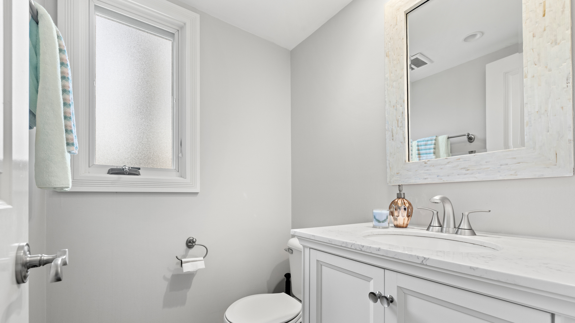 471 East Illinois Road Lake Forest, IL 60045 - Photo 14 of 44