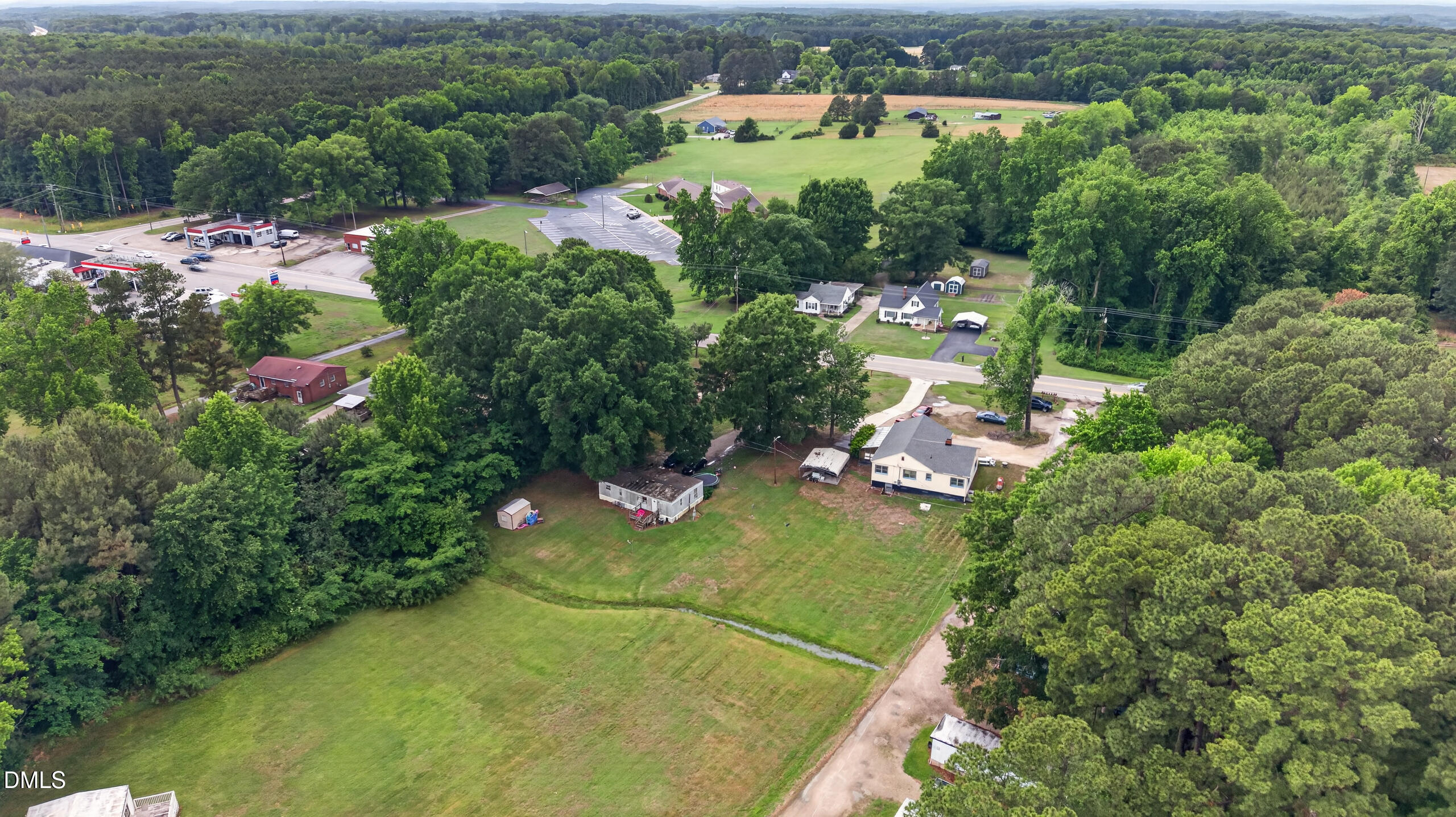 3845 Raleigh Road Henderson, NC 27537 - Photo 8 of 22