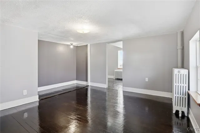 $289,900 | 293 Rochester Street, Avon, NY 14414