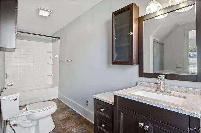 $289,900 | 293 Rochester Street, Avon, NY 14414