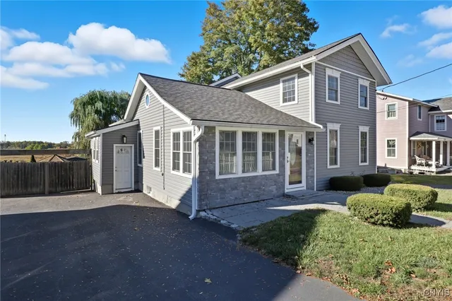 $289,900 | 293 Rochester Street, Avon, NY 14414