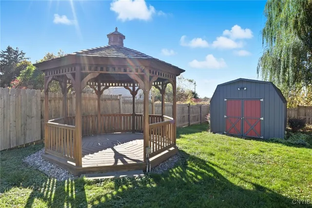 $289,900 | 293 Rochester Street, Avon, NY 14414