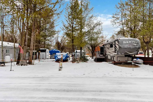 $320,000 | 514-h7h5 North Sawyer Street, Cascade, ID 83611