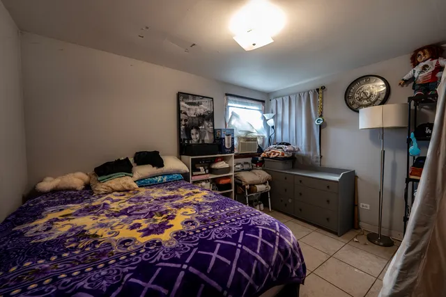 $360,000 | 9810 Menard Avenue, Oak Lawn, IL 60453