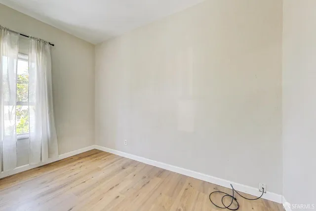 a view of a livingroom with furniture