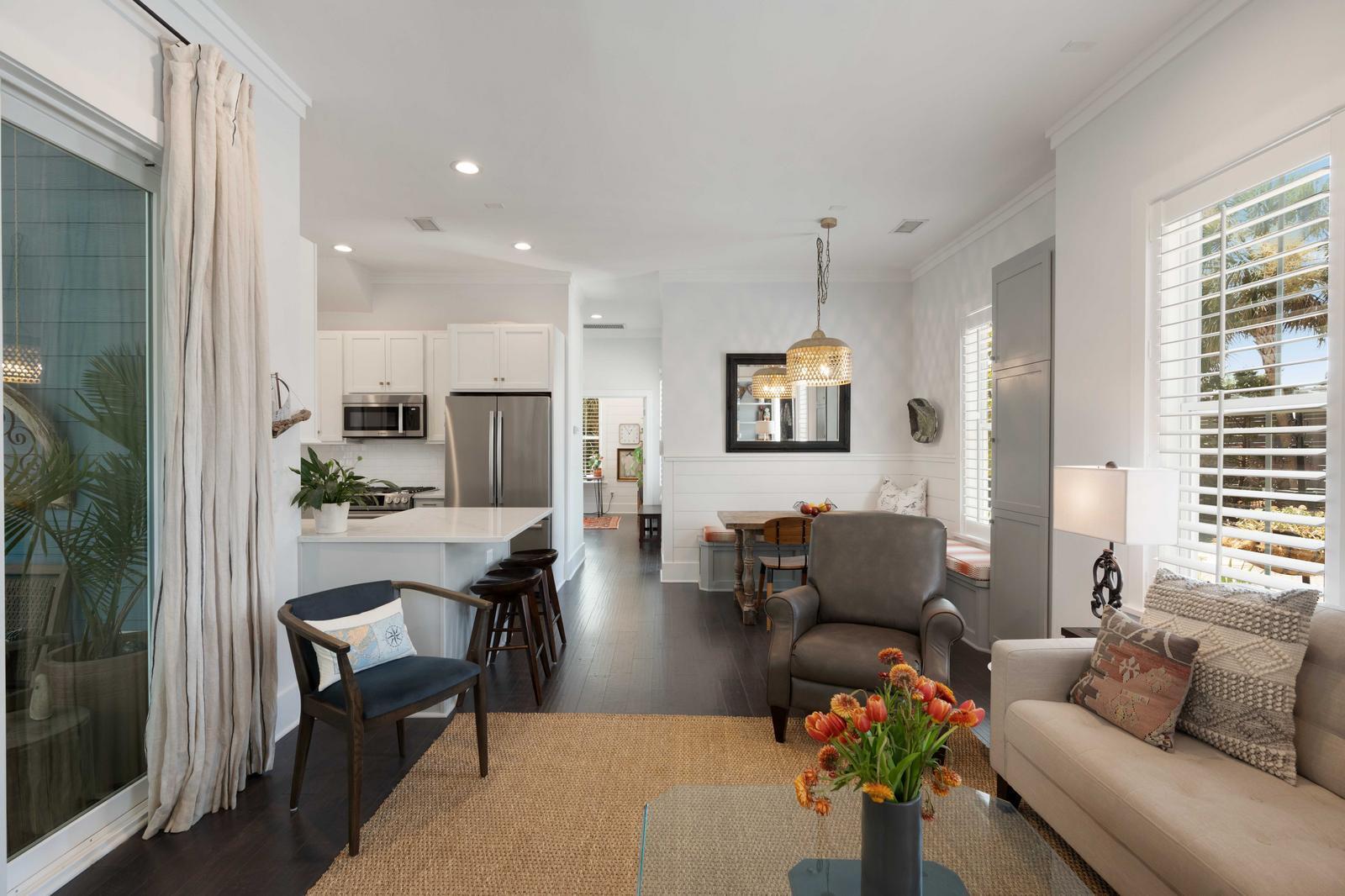 129 Bratton Circle Mount Pleasant, SC 29464 - Photo 13 of 53 Living/Dining