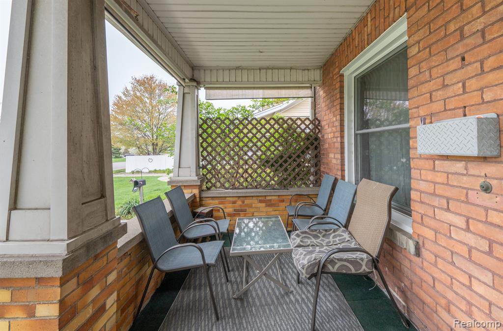 8165 Canal Road Utica, MI 48317 - Photo 4 of 26