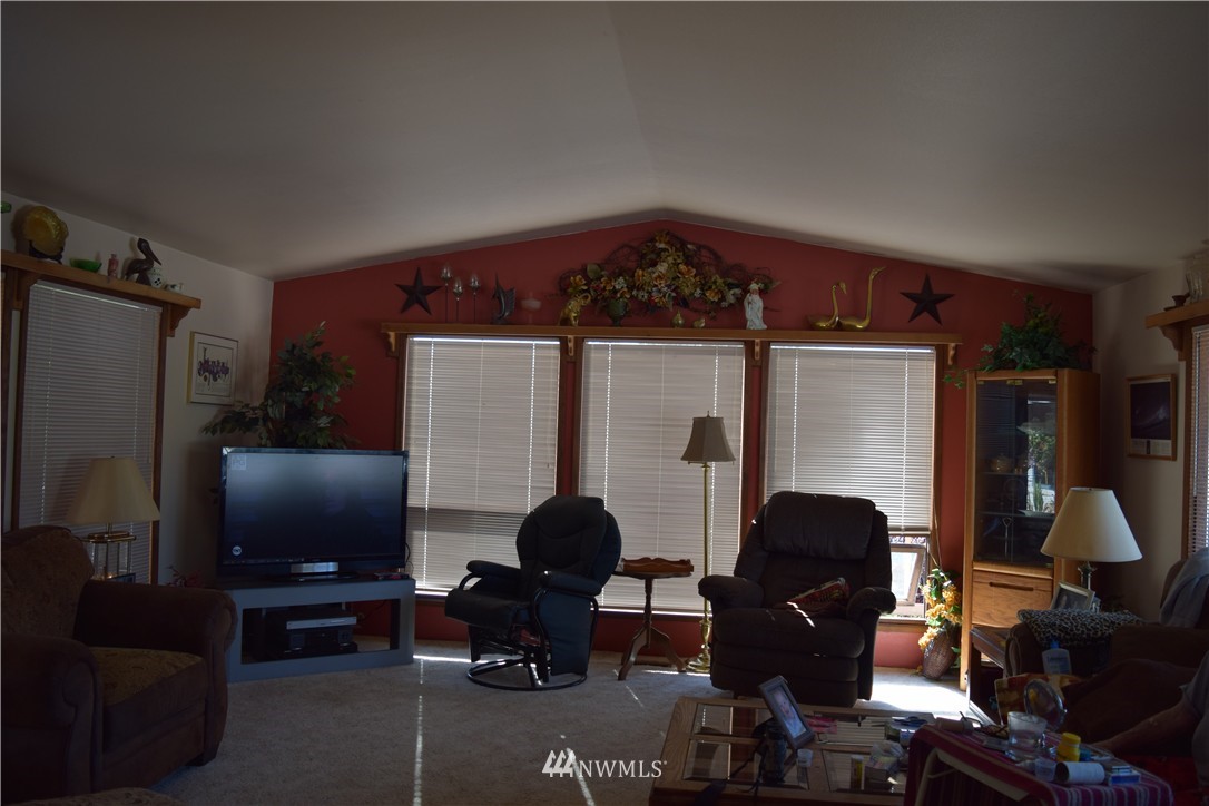 116 Stauffer Road Raymond, WA 98577 - Photo 10 of 17 Gallery Image 10