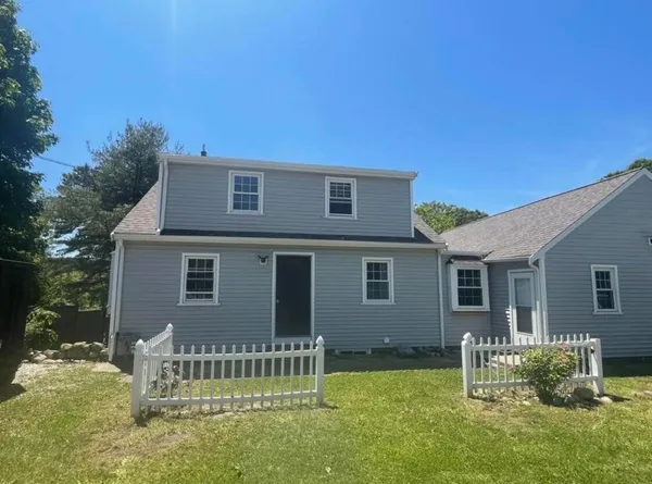 $3,700 | 1063 Main Street, Osterville, MA 02655