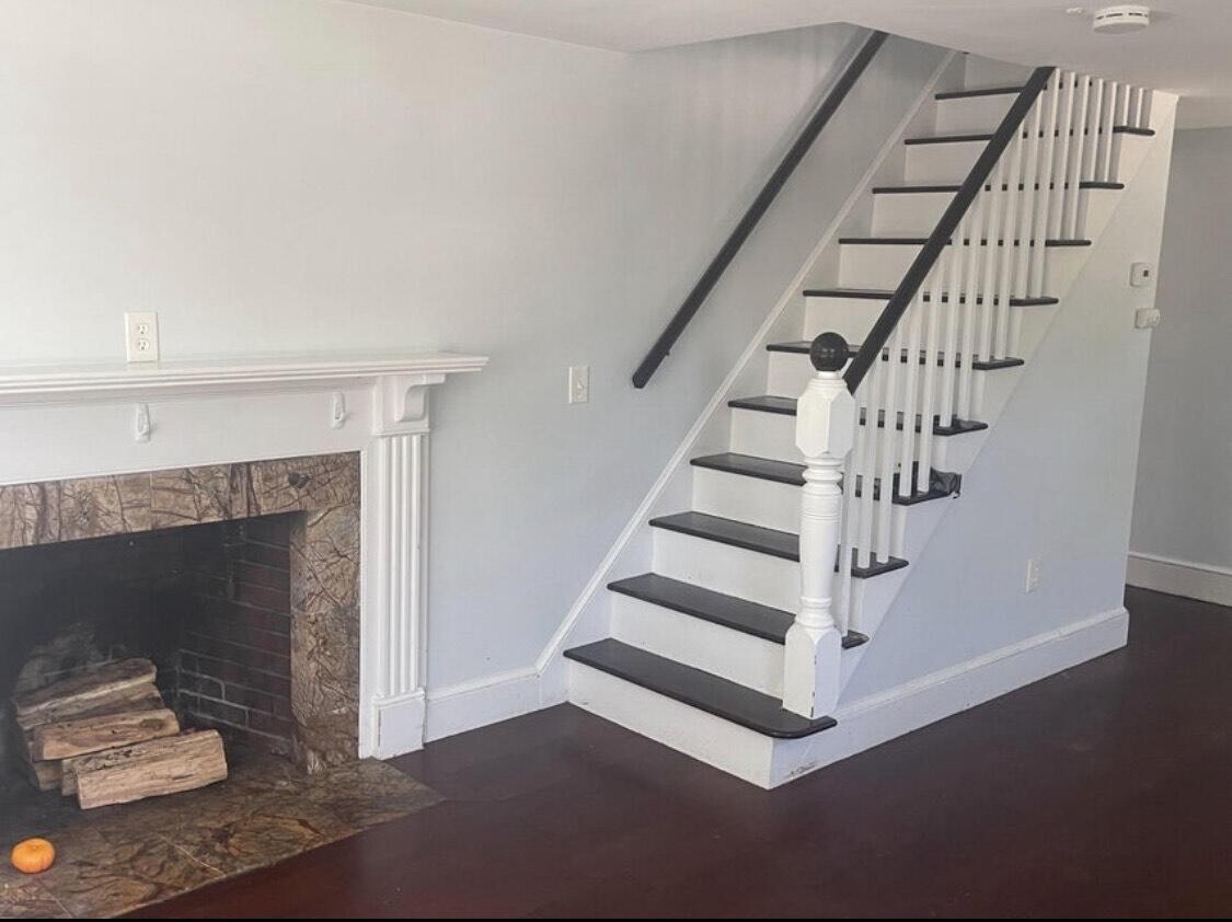 1063 Main Street Osterville, MA 02655 - Photo 4 of 5 IMG_1972