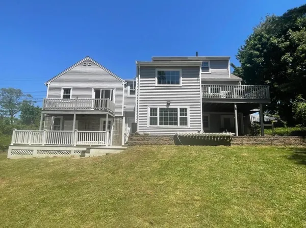 $3,700 | 1063 Main Street, Osterville, MA 02655