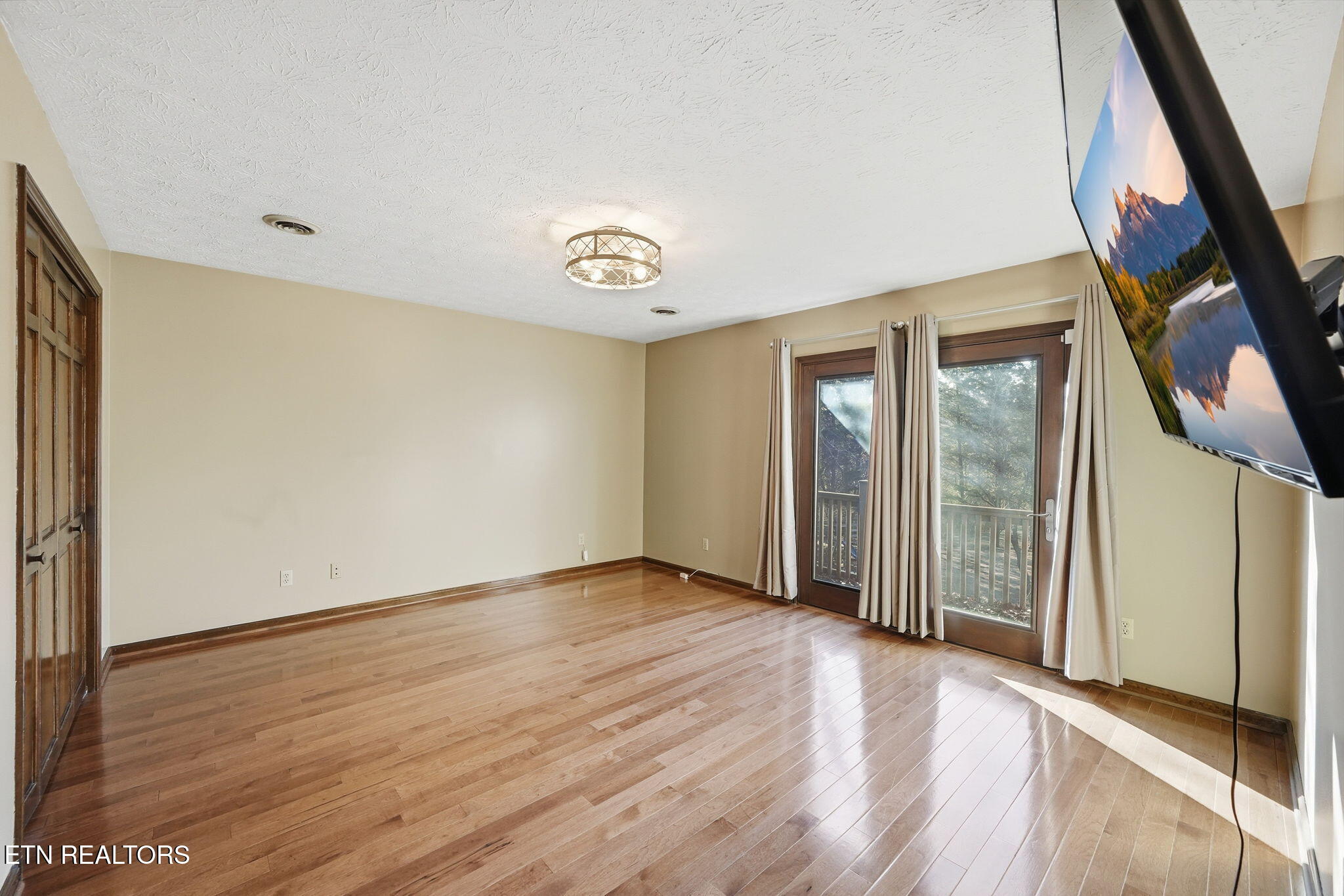 1570 Timber Trail Newport, TN 37821 - Photo 30 of 41 9-web-or-mls-043_DSC04855