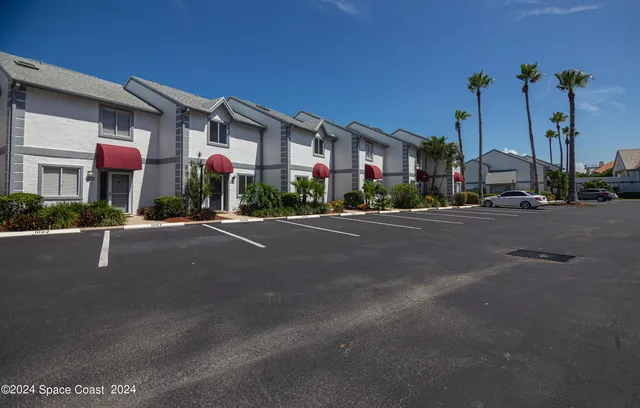 $2,900 | 1004 Ocean Park Lane, Unit 105, Cape Canaveral, FL 32920