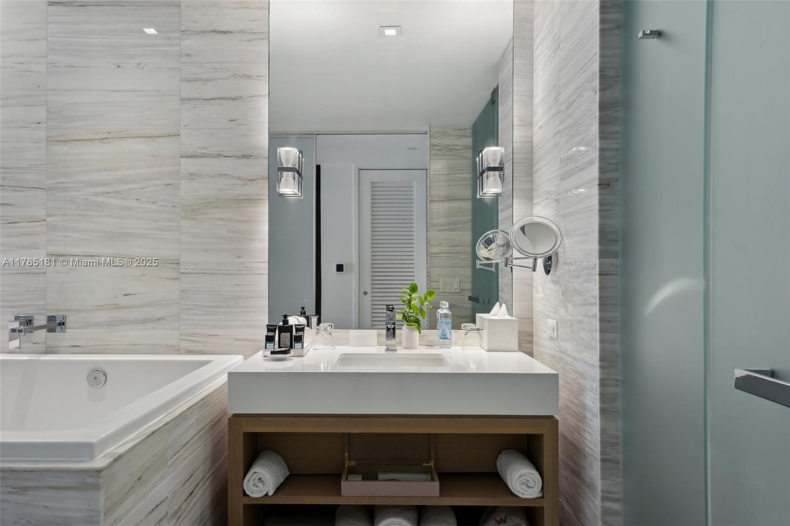 2201 Collins Avenue, Unit 336 Miami Beach, FL 33139 - Photo 13 of 34