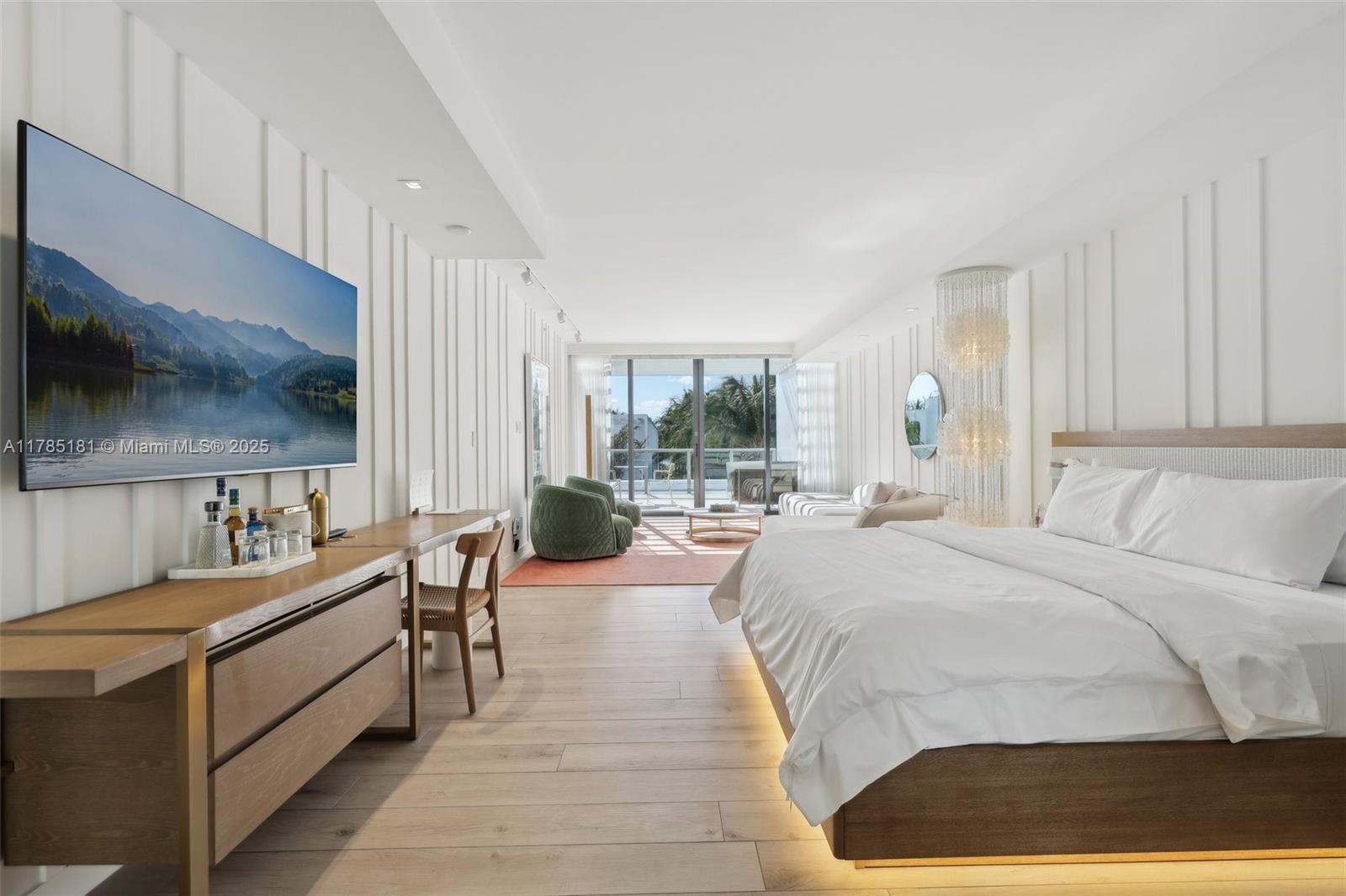 2201 Collins Avenue, Unit 336 Miami Beach, FL 33139 - Photo 18 of 34