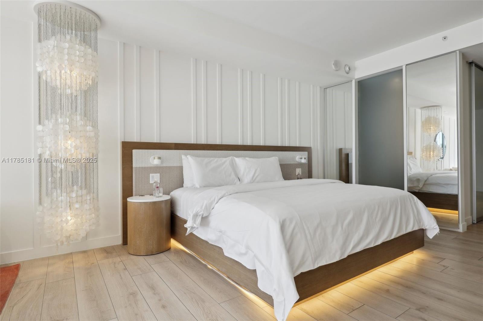 2201 Collins Avenue, Unit 336 Miami Beach, FL 33139 - Photo 19 of 34