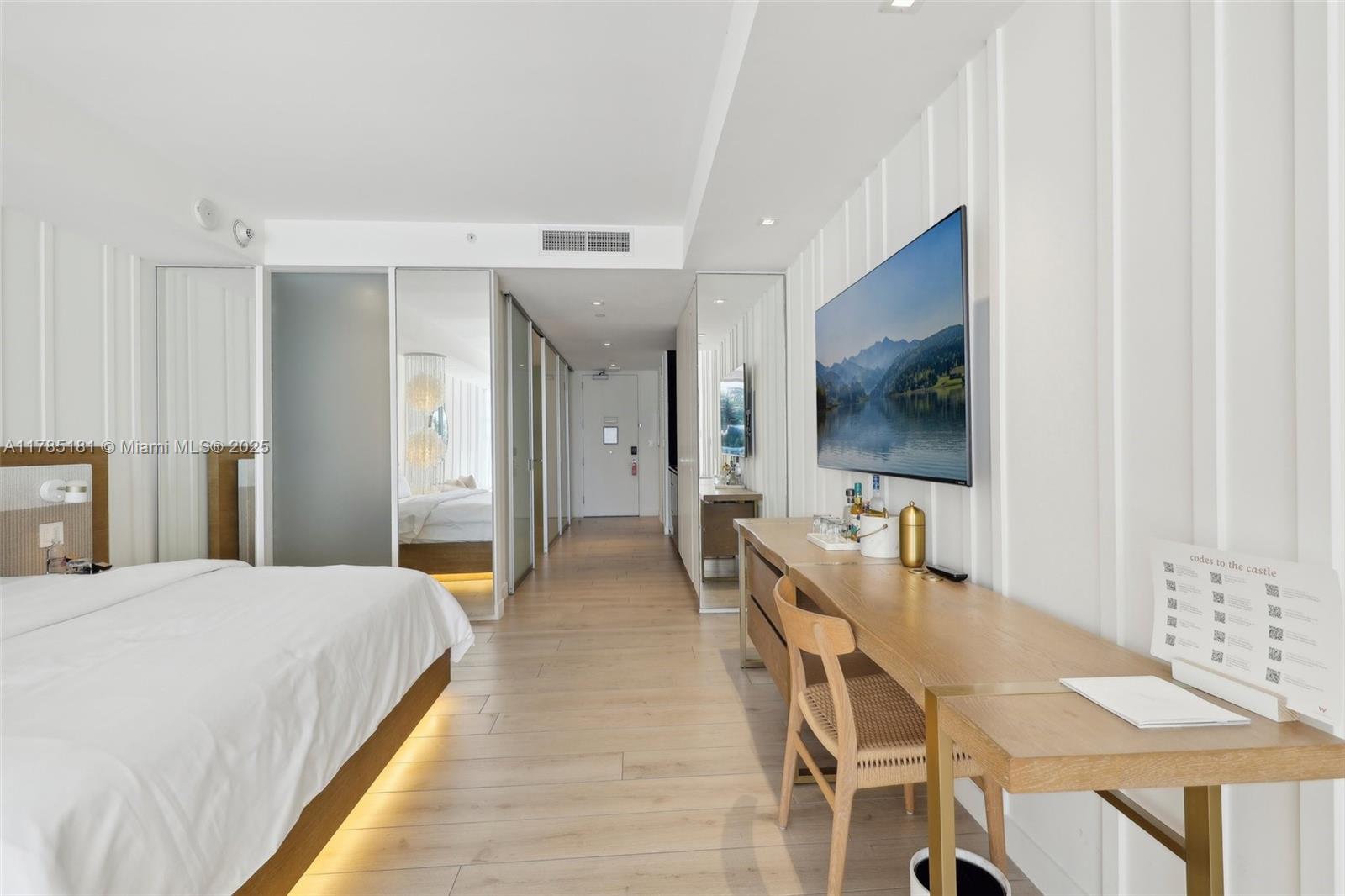 2201 Collins Avenue, Unit 336 Miami Beach, FL 33139 - Photo 22 of 34