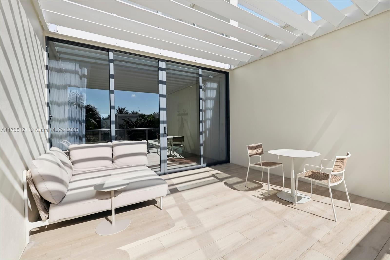 2201 Collins Avenue, Unit 336 Miami Beach, FL 33139 - Photo 27 of 34