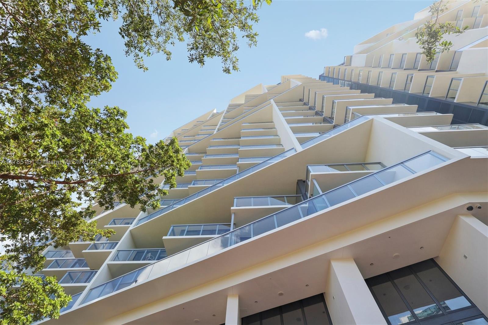 2201 Collins Avenue, Unit 336 Miami Beach, FL 33139 - Photo 33 of 34