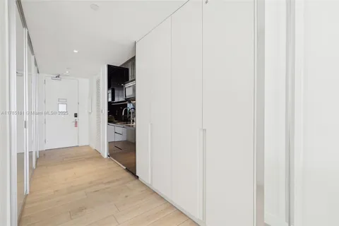 $1,150,000 | 2201 Collins Avenue, Unit 336, Miami Beach, FL 33139