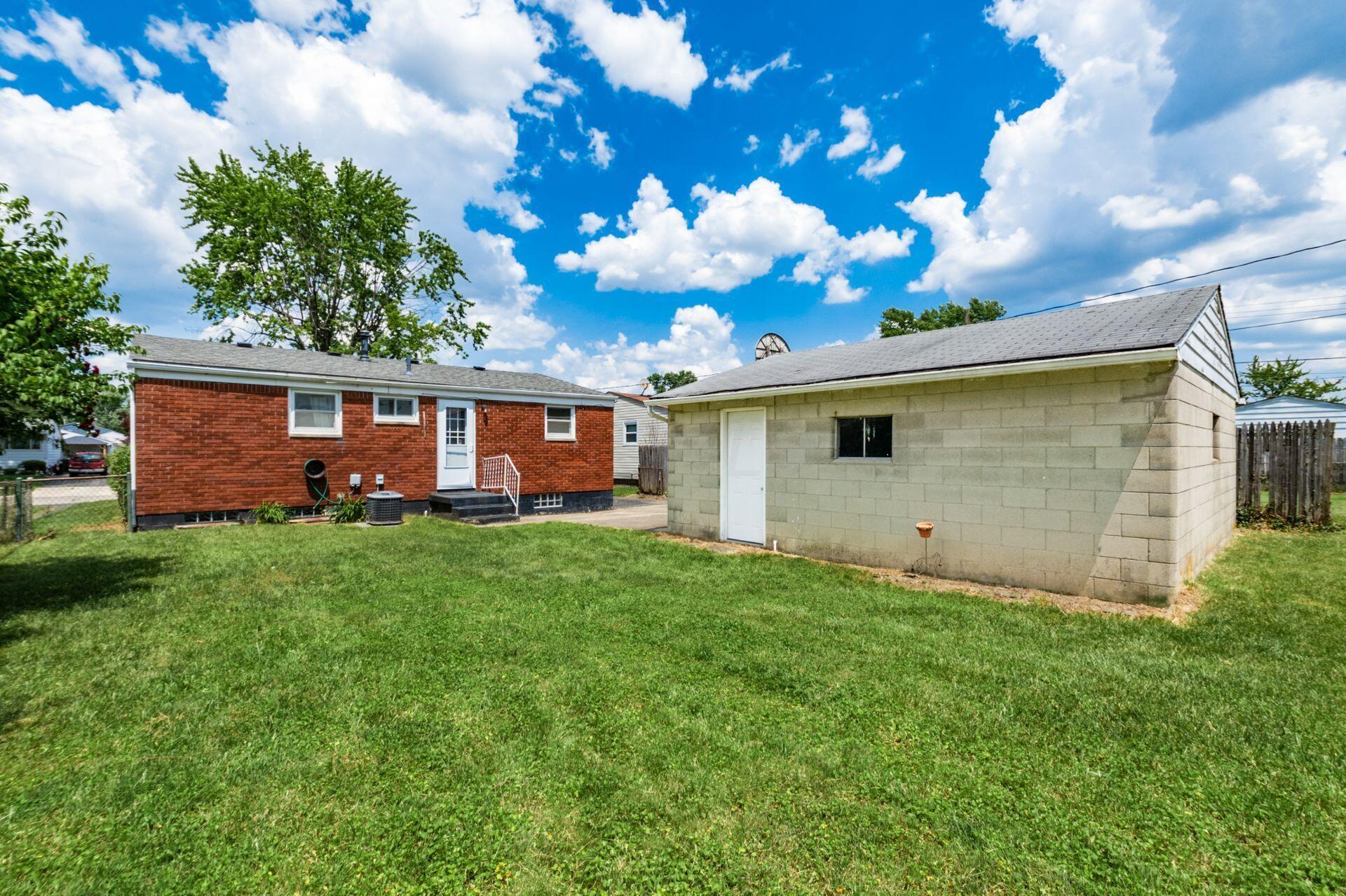 3909 Harwood Road Columbus, OH 43228 - Photo 20 of 22 032_ Rd Columbus OH 43228 USA