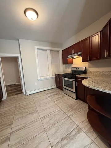 $2,200 | 142 Gove Street, Unit 3, Boston, MA 02128