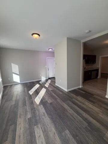 $2,200 | 142 Gove Street, Unit 3, Boston, MA 02128