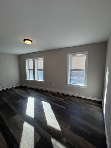$2,200 | 142 Gove Street, Unit 3, Boston, MA 02128