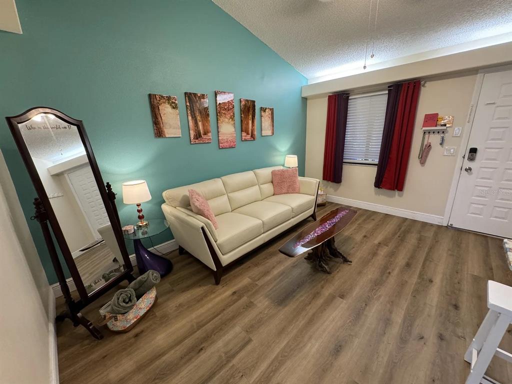 20865 Haulover Cove Road, Unit D4 Lutz, FL 33558 - Photo 5 of 17