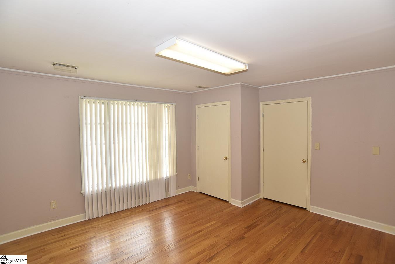302 Memorial Drive Greer, SC 29650 - Photo 14 of 26 Gallery Image 14