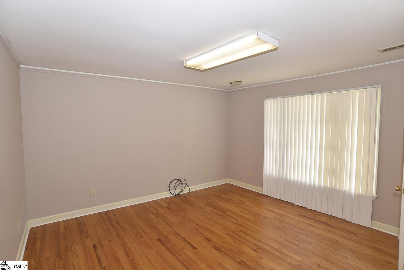 302 Memorial Drive Greer, SC 29650 - Photo 15 of 26 Gallery Image 15