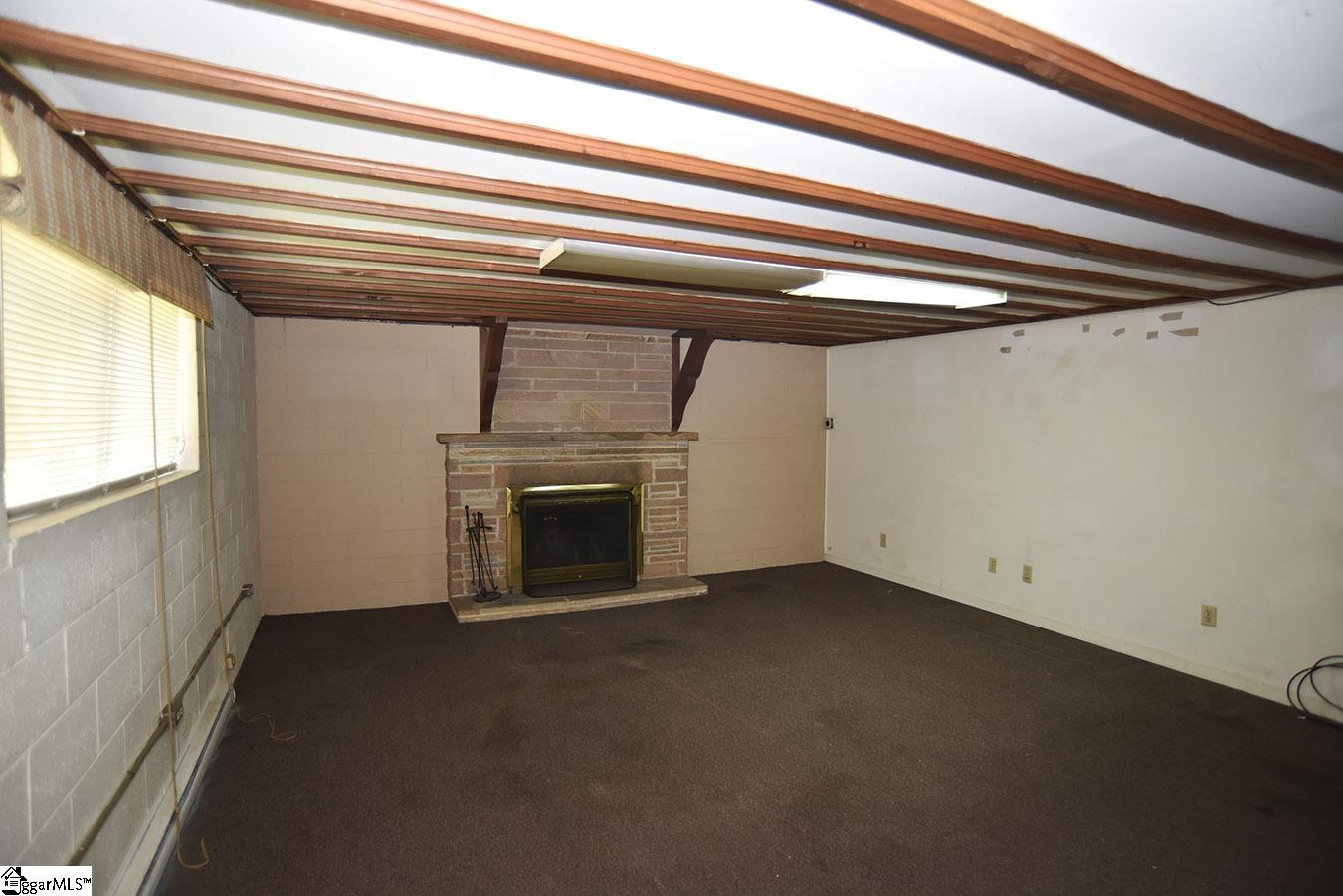 302 Memorial Drive Greer, SC 29650 - Photo 19 of 26 Gallery Image 19