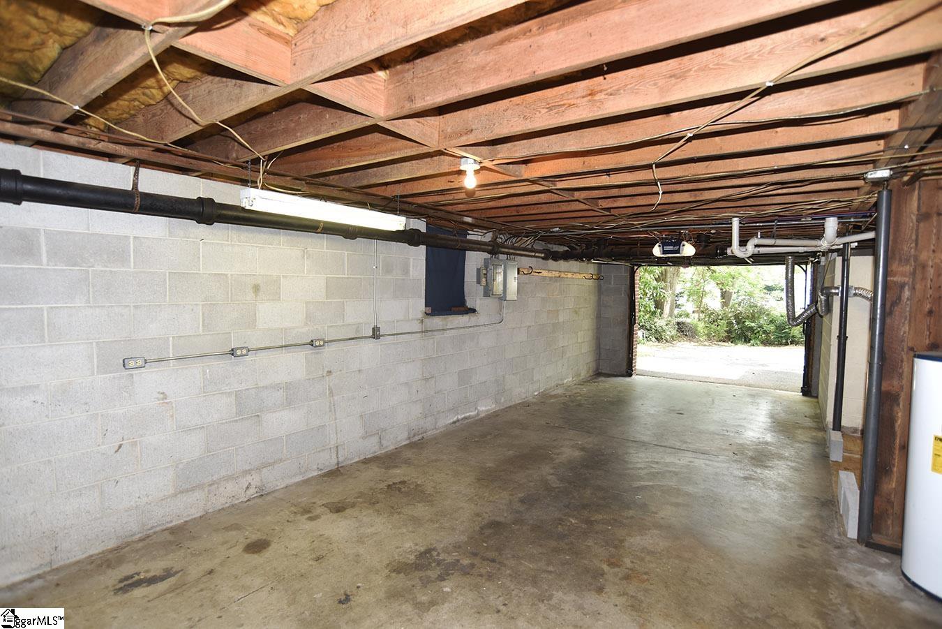 302 Memorial Drive Greer, SC 29650 - Photo 24 of 26 Gallery Image 24