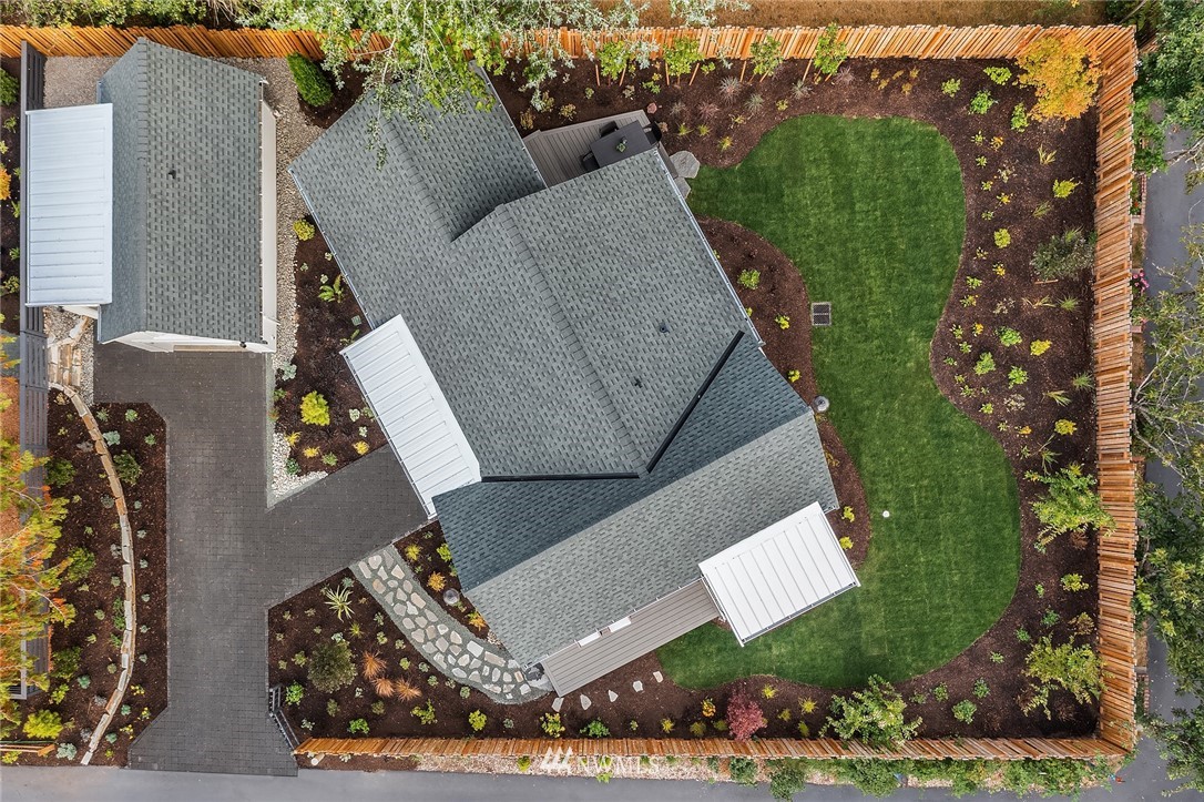 2327 Northeast 127th Street Seattle, WA 98125 - Photo 26 of 27