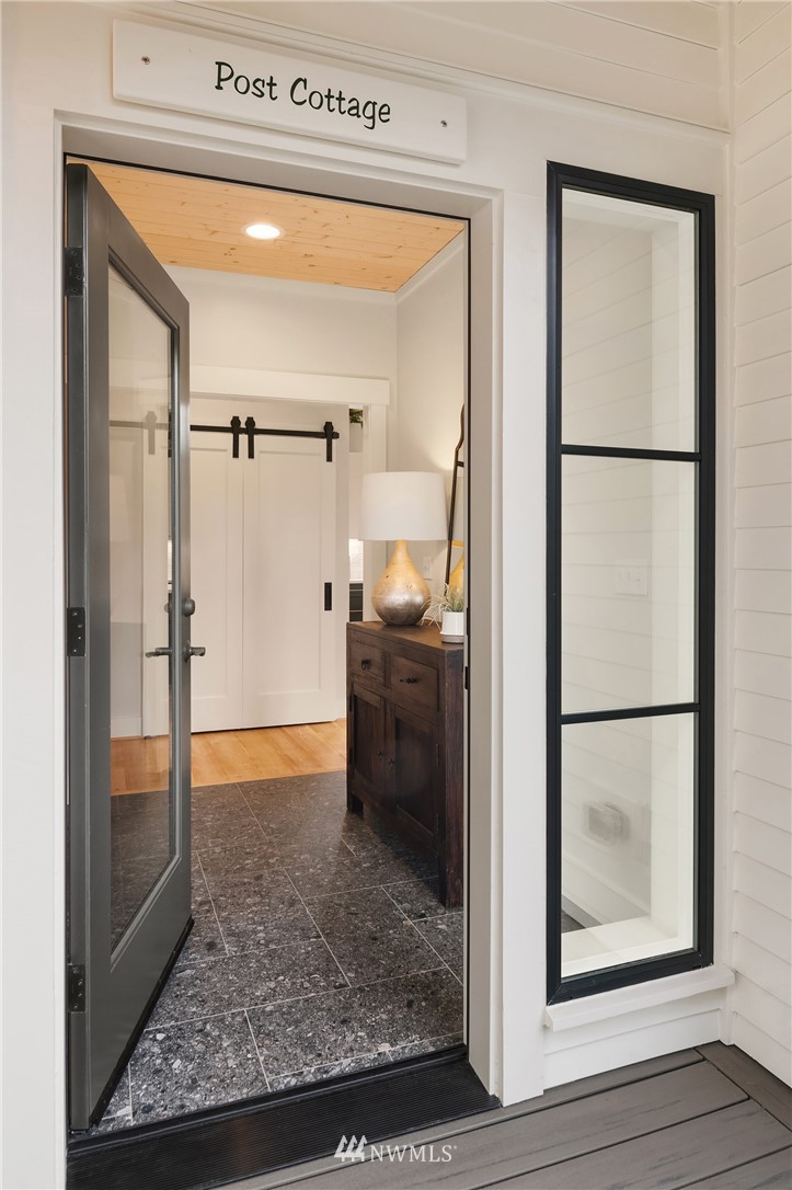 2327 Northeast 127th Street Seattle, WA 98125 - Photo 4 of 27