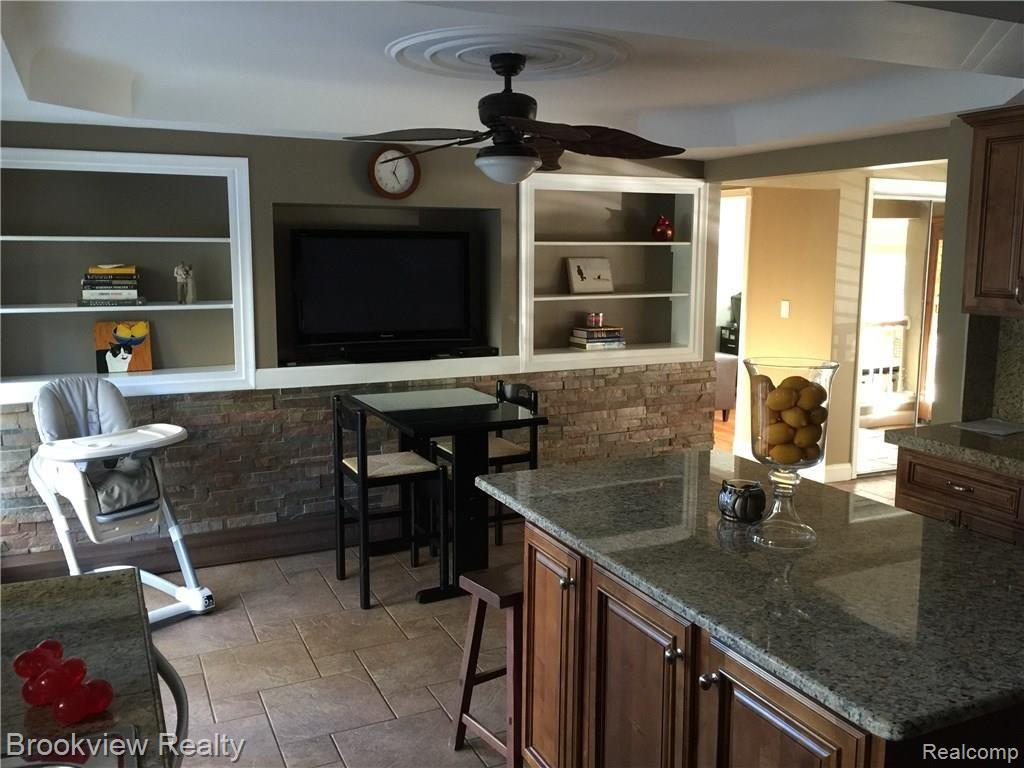327 Old Perch Road Rochester Hills, MI 48309 - Photo 13 of 16
