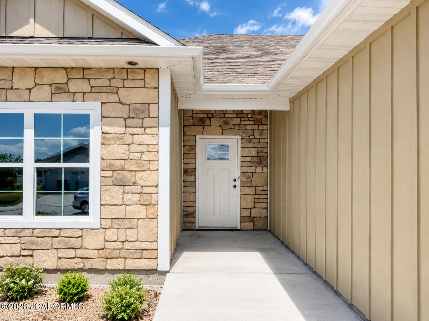 15255 Amendment Road Ashland, MO 65010 - Photo 2 of 32