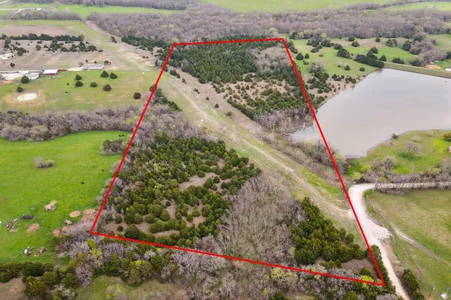 $450,000 | 25.256-acres 25.256-acres Cr-672 Blue Ridge, Leonard, TX 75452